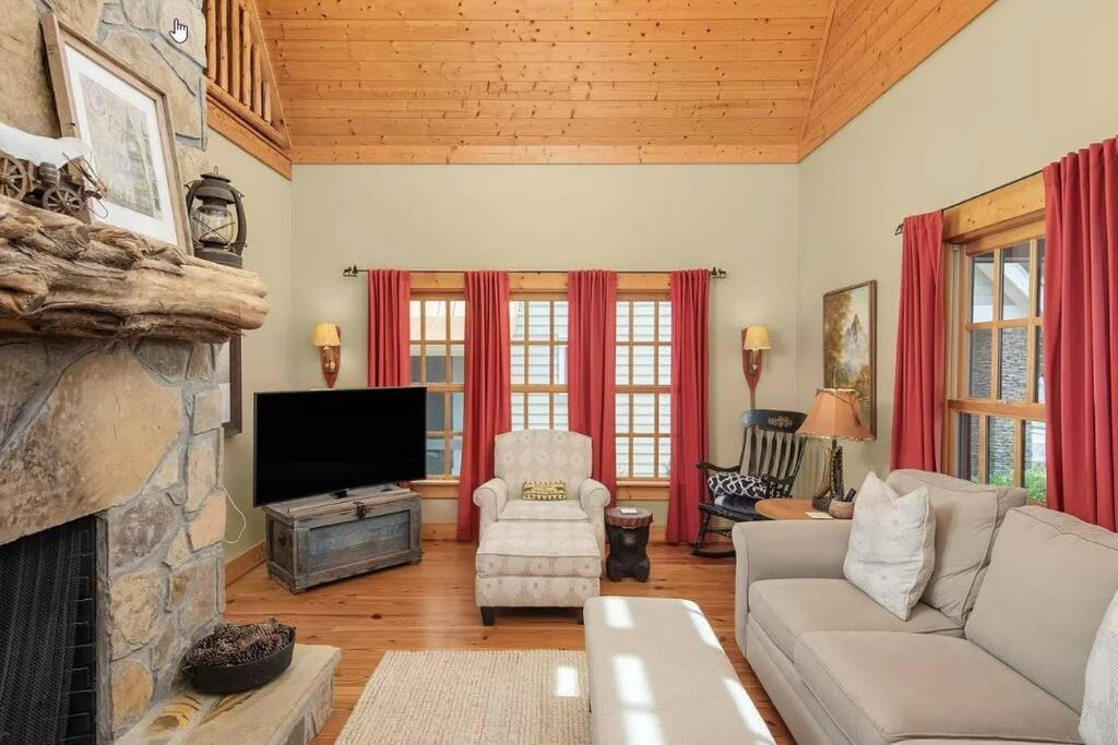Quiet Getaway At Wayward Cottage Pisgah Екстер'єр фото